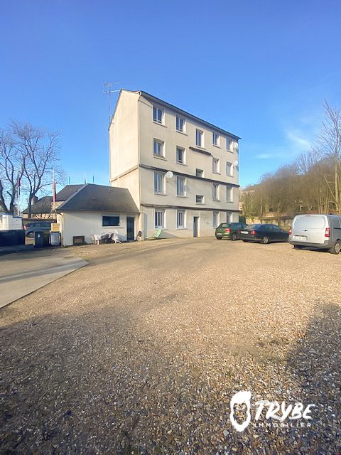 6926059bb4fa2955ae08161c